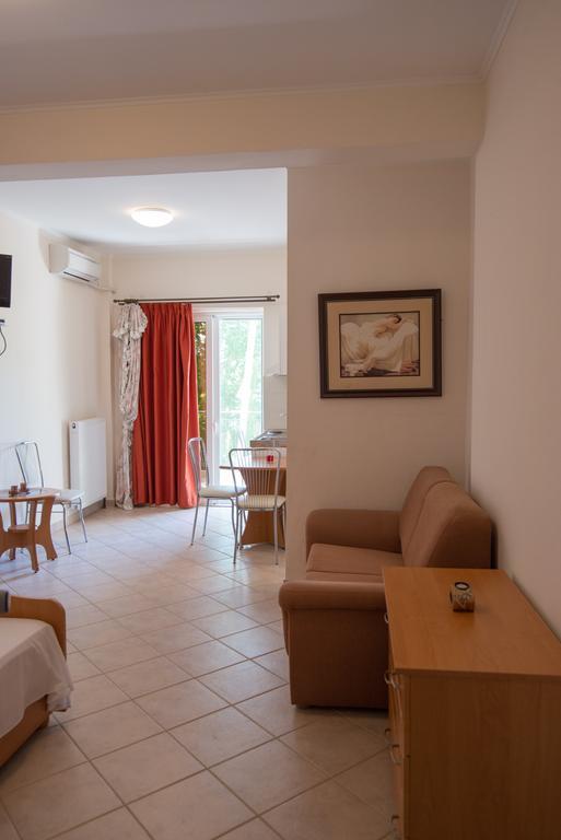 Rooms Nancy Agios Andreas  Chambre photo